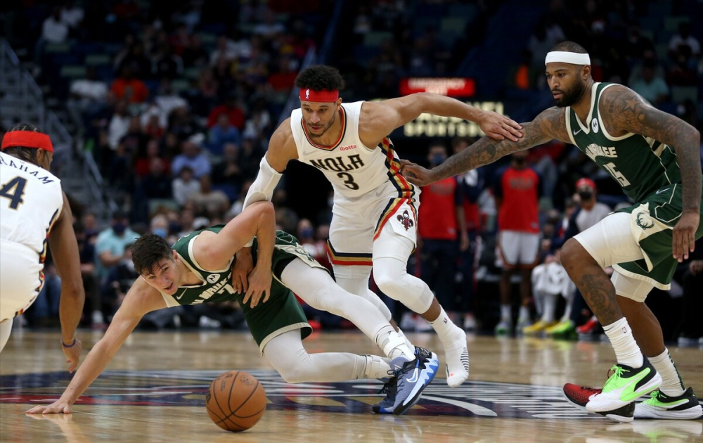  灰熊双塔统治内线击败鹈鹕  