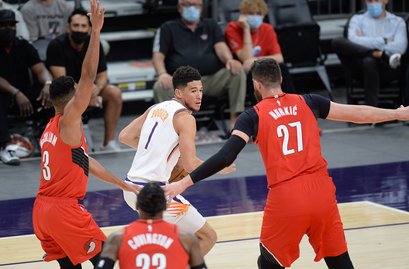  那不勒斯防线失误不断遭遇三连平危机  